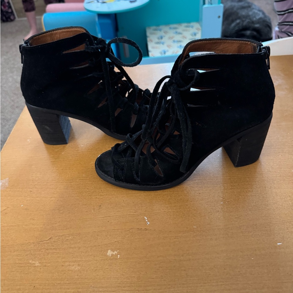 Jeffrey Campbell Black Sandals with Chunky Heel